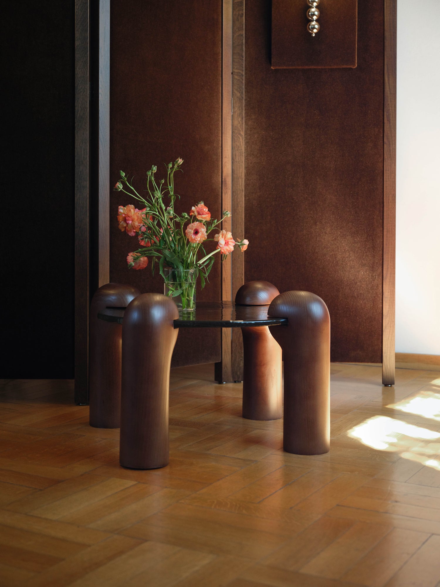 Tienilo Occasional Table